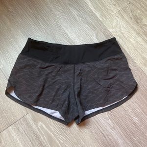 Women’s Vuori Running shorts